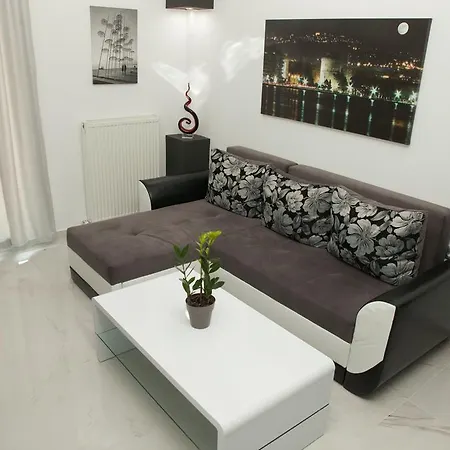 Ferienwohnung Route 77 Thessaloniki Exterior foto